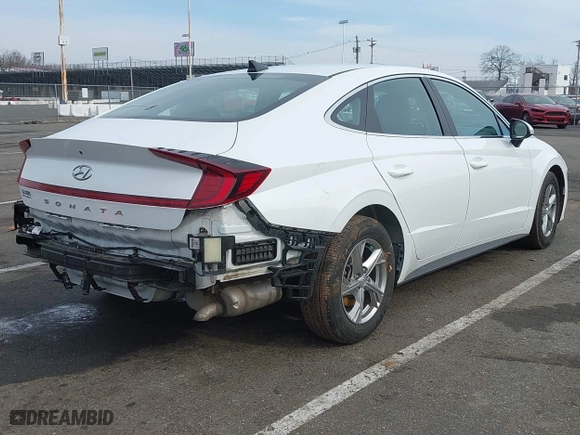 2022 Hyundai Sonata SE with VIN 5NPEG4JA9NH147654, listed as a IAAI auction lot 41466868 with 26,504 mi miles. Bid and sale history available at carsss.com. Image 4.