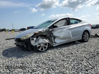 2013 Hyundai Elantra Limited z VIN 5NPDH4AE5DH397208, wystawiony jako Copart lot #56120185 z przebiegiem 189 466 mil mil oraz Szkoda całkowita • Salvage title. Historia ofert i sprzedaży dostępna na DreamBid. Obrazek 1.