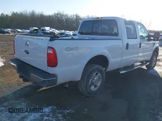 2010 Ford Super Duty F-250 SRW XL with VIN 1FTSW2B51AEA18636, listed as a IAAI auction lot 41401961 with 212,781 mi miles. Bid and sale history available at carsss.com. Image 4.
