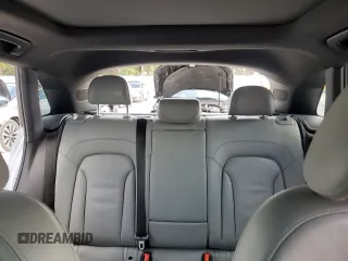 2016 Audi Q3 Premium Plus z VIN WA1BFCFS3GR014721, wystawiony jako Copart lot #57856825 z przebiegiem 76 679 mil mil oraz Szkoda całkowita • Salvage title. Historia ofert i sprzedaży dostępna na DreamBid. Obrazek 10.