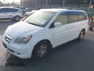 2005 Honda Odyssey EX-L with VIN 5FNRL38625B412583, listed as a IAAI auction lot 41842636 with 376,600 mi miles. Bid and sale history available at carsss.com. Image 2.