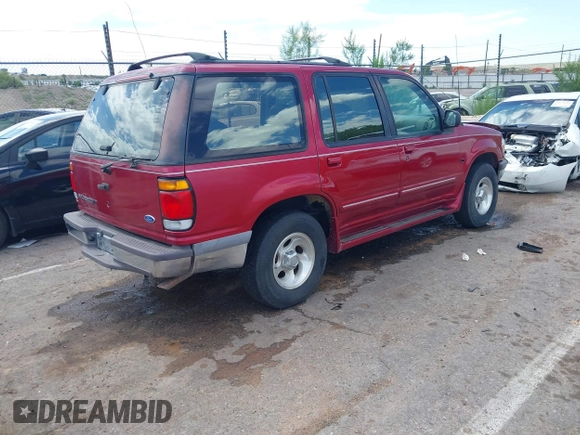 1996 Ford Explorer XLT z VIN 1FMDU32P9TZA66446, wystawiony jako IAAI lot #42643571 z przebiegiem 174 927 mil mil oraz . Historia ofert i sprzedaży dostępna na DreamBid. Obrazek 4.