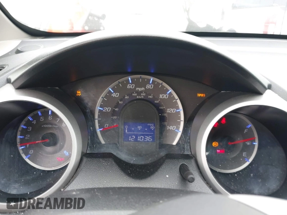 2013 Honda Fit with VIN JHMGE8H30DC067178, listed as a IAAI auction lot 41498926 with 121,036 mi miles. Bid and sale history available at carsss.com. Image 7.