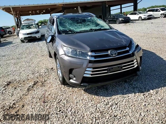 2018 Toyota Highlander Limited z VIN 5TDYZRFH1JS255314, wystawiony jako Copart lot #52329655 z przebiegiem 84 037 mil mil oraz Szkoda całkowita • Salvage title. Historia ofert i sprzedaży dostępna na DreamBid. Obrazek 12.