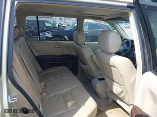 2003 Toyota Highlander with VIN JTEHF21A330105555, listed as a IAAI auction lot 41802341 with 133,872 mi miles. Bid and sale history available at carsss.com. Image 8.