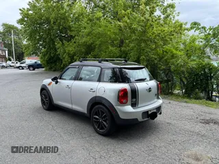 2014 MINI Countryman z VIN WMWZB3C52EWR42367, wystawiony jako Copart lot #58047615 z przebiegiem 137 221 mil mil oraz Czysty tytuł • Clean title. Historia ofert i sprzedaży dostępna na DreamBid. Obrazek 3.