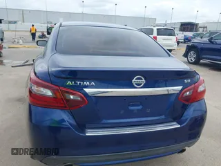 2017 Nissan Altima SR with VIN 1N4AL3AP2HN347052, listed as a IAAI auction lot 42114336 with 34,928 mi miles and . Bid and sale history available at carsss.com. Image 17.