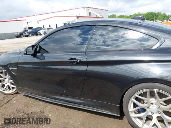 2016 BMW M4 z VIN WBS3R9C50GK337094, wystawiony jako IAAI lot #42167108 z przebiegiem 70 085 mil mil oraz . Historia ofert i sprzedaży dostępna na DreamBid. Obrazek 15.