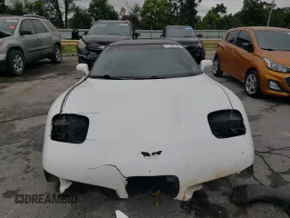 1997 Chevrolet Corvette with VIN 1G1YY22G8V5103946, listed as a Copart auction lot 71302254 with 0 mi miles and Salvage Title. Bid and sale history available at carsss.com. Image 5.