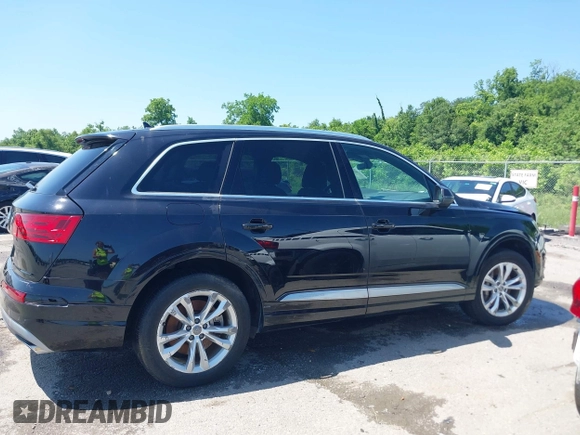 2019 Audi Q7 Premium Plus z VIN WA1LAAF75KD012980, wystawiony jako IAAI lot #42205106 z przebiegiem Nie podano mil oraz . Historia ofert i sprzedaży dostępna na DreamBid. Obrazek 12.