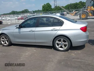 2014 BMW 3 Series 328i xDrive с VIN WBA3B5C58EP543698, выставлен на аукционе IAAI как лот 42417625 с пробегом 237 150 миль миль и . История ставок и продаж доступна на DreamBid. Изображение 13.