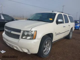 2009 Chevrolet Suburban LTZ with VIN 1GNFK36349R289729, listed as a IAAI auction lot 41638016 with 187,674 mi miles. Bid and sale history available at carsss.com. Image 6.