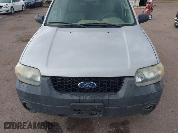 2006 Ford Escape XLT with VIN 1FMYU93186KC23802, listed as a IAAI auction lot 42611582 with 166,871 mi miles and . Bid and sale history available at DreamBid. Image 6.