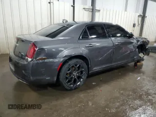 2019 Chrysler 300 with VIN 2C3CCAGGXKH631497, listed as a Copart auction lot 47580165 with 87,297 mi miles and Salvage Title. Bid and sale history available at carsss.com. Image 3.