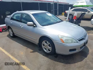 2006 Honda Accord EX-L z VIN 1HGCM56866A068447, wystawiony jako IAAI lot #42288076 z przebiegiem 145 858 mil mil oraz . Historia ofert i sprzedaży dostępna na DreamBid. Obrazek 1.