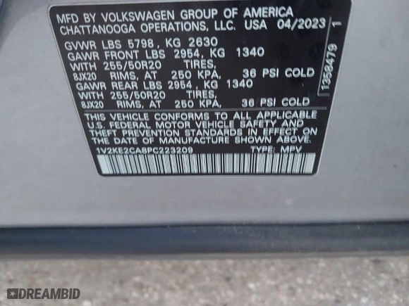 2023 Volkswagen Atlas Cross Sport 3.6L V6 SE w/Technology with VIN 1V2KE2CA8PC223209, listed as a IAAI auction lot 41251422 with 33,921 mi miles. Bid and sale history available at carsss.com. Image 9.