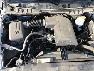 2022 Ram 1500 SLT z VIN 3C6RR7LG9NG388676, wystawiony jako Copart lot #71523365 z przebiegiem 35 199 mil mil oraz Czysty tytuł • Clean title. Historia ofert i sprzedaży dostępna na DreamBid. Obrazek 14.