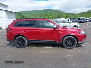 2018 Mitsubishi Outlander ES z VIN JA4AZ3A39JZ032862, wystawiony jako IAAI lot #42331272 z przebiegiem 59 187 mil mil oraz . Historia ofert i sprzedaży dostępna na DreamBid. Obrazek 13.