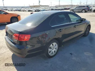 2013 Volkswagen Jetta SE with VIN 3VWDP7AJ8DM412583, listed as a Copart auction lot 49810235 with 180,595 mi miles and Clean title. Bid and sale history available at DreamBid. Image 3.