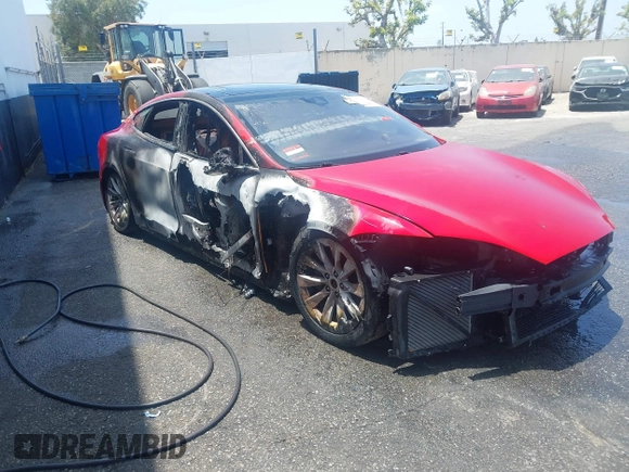 2016 Tesla Model S 90D with VIN 5YJSA1E23GF157488, listed as a IAAI auction lot 38049947 with Not provided miles and . Bid and sale history available at DreamBid. Image 1.
