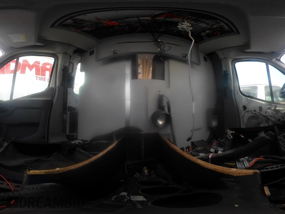 2018 Ford Transit z VIN 1FDYR2CM5JKA14321, wystawiony jako IAAI lot #42231277 z przebiegiem Nie podano mil oraz . Historia ofert i sprzedaży dostępna na DreamBid. Obrazek 18.
