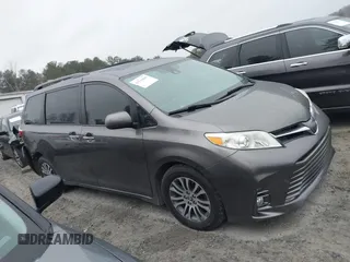2019 Toyota Sienna XLE Auto Access Seat with VIN 5TDYZ3DC8KS982777, listed as a IAAI auction lot 41519696 with 109,708 mi miles. Bid and sale history available at carsss.com. Image 13.