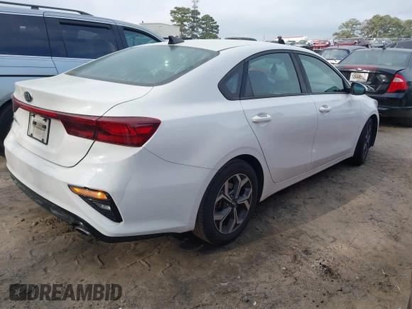 2019 Kia Forte LXS with VIN 3KPF24AD3KE053394, listed as a IAAI auction lot 41960505 with 90,406 mi miles. Bid and sale history available at carsss.com. Image 4.