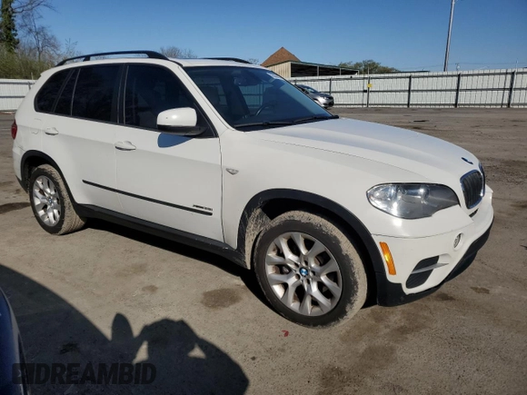 2013 BMW X5 xDrive35i with VIN 5UXZV4C57D0B19629, listed as a Copart auction lot 52583055 with 169,580 mi miles and Clean Title. Bid and sale history available at carsss.com. Image 4.