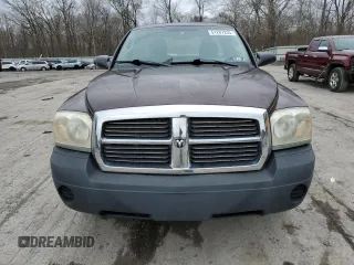 2005 Dodge Dakota ST with VIN 1D7HE22K55S329129, listed as a Copart auction lot 51287235 with 132,840 mi miles and Clean Title. Bid and sale history available at DreamBid. Image 5.