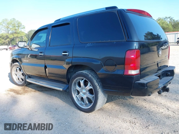 2004 Cadillac Escalade z VIN 1GYEK63N94R135094, wystawiony jako IAAI lot #40358925 z przebiegiem 223 977 mil mil oraz . Historia ofert i sprzedaży dostępna na DreamBid. Obrazek 3.