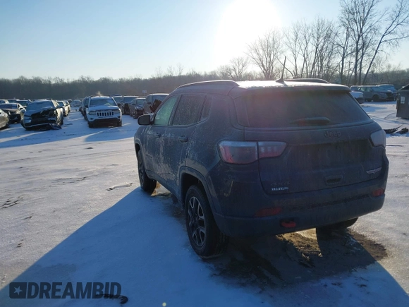 2018 Jeep Compass Trailhawk with VIN 3C4NJDDB4JT501774, listed as a IAAI auction lot 41537713 with 50,834 mi miles and . Bid and sale history available at carsss.com. Image 3.