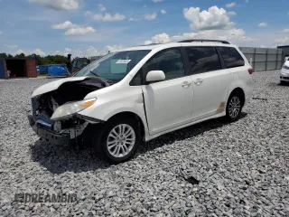 2018 Toyota Sienna XLE Auto Access Seat z VIN 5TDYZ3DC8JS917863, wystawiony jako Copart lot #61825655 z przebiegiem 249 491 mil mil oraz Szkoda całkowita • Salvage title. Historia ofert i sprzedaży dostępna na DreamBid. Obrazek 1.