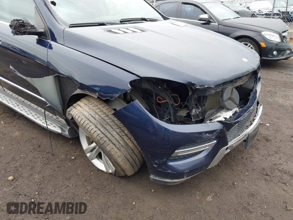 2014 Mercedes-Benz M 350 z VIN 4JGDA5HB5EA369760, wystawiony jako IAAI lot #41814930 z przebiegiem 85 684 mil mil oraz . Historia ofert i sprzedaży dostępna na DreamBid. Obrazek 6.