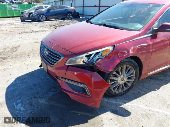 2015 Hyundai Sonata 2.4L Sport with VIN 5NPE34AF7FH240729, listed as a IAAI auction lot 41636930 with 88,446 mi miles. Bid and sale history available at carsss.com. Image 19.
