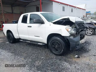 2012 Toyota Tundra z VIN 5TFUM5F19CX028054, wystawiony jako IAAI lot #39219483 z przebiegiem 265 766 mil mil oraz . Historia ofert i sprzedaży dostępna na DreamBid. Obrazek 1.