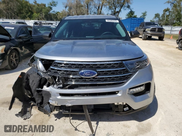2024 Ford Explorer XLT with VIN 1FMSK7DHXRGA16167, listed as a Copart auction lot 48586445 with 17,440 mi miles and Salvage Title. Bid and sale history available at carsss.com. Image 5.