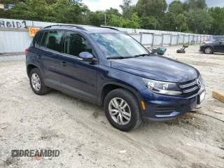 2015 Volkswagen Tiguan SE z VIN WVGAV7AX9FW611978, wystawiony jako Copart lot #63417995 z przebiegiem 77 942 mil mil oraz Czysty tytuł • Clean title. Historia ofert i sprzedaży dostępna na DreamBid. Obrazek 4.