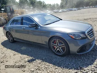 2019 Mercedes-Benz S-Class AMG S 63 with VIN WDDUG8JB9KA479064, listed as a Copart auction lot 69260874 with 111,984 mi miles and Salvage Title. Bid and sale history available at carsss.com. Image 4.