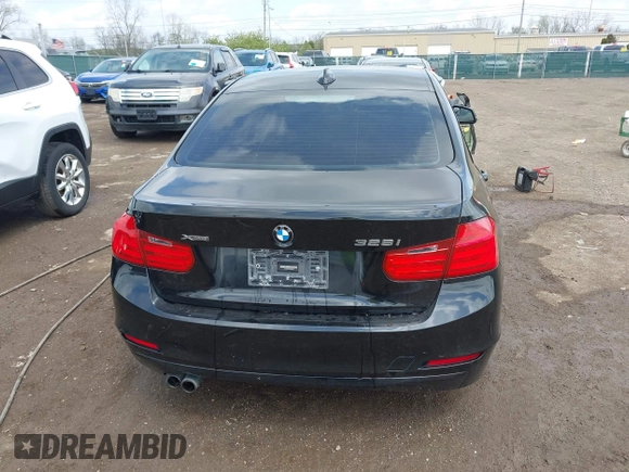 2014 BMW 3 Series 328i xDrive with VIN WBA3B3C58EJ982424, listed as a IAAI auction lot 42075568 with 190,009 mi miles. Bid and sale history available at carsss.com. Image 16.