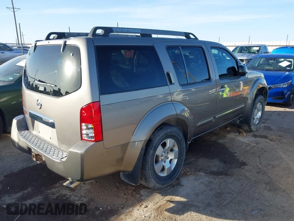 2006 Nissan Pathfinder SE z VIN 5N1AR18U36C684150, wystawiony jako IAAI lot #41201933 z przebiegiem 146 494 mil mil oraz . Historia ofert i sprzedaży dostępna na DreamBid. Obrazek 4.