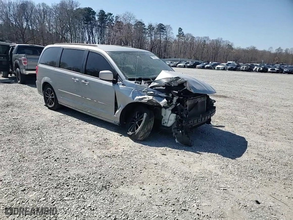 2016 Dodge Grand Caravan R/T with VIN 2C4RDGEG4GR345526, listed as a Copart auction lot 47585655 with 142,621 mi miles and Salvage Title. Bid and sale history available at carsss.com. Image 11.