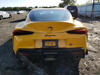 2022 Toyota Supra 3.0 z VIN WZ1DB0C09NW049985, wystawiony jako Copart lot #68956213 z przebiegiem 18 457 mil mil oraz . Historia ofert i sprzedaży dostępna na DreamBid. Obrazek 6.