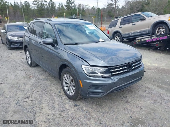 2018 Volkswagen Tiguan S with VIN 3VV1B7AX9JM088226, listed as a IAAI auction lot 41804141 with 68,026 mi miles. Bid and sale history available at carsss.com. Image 1.