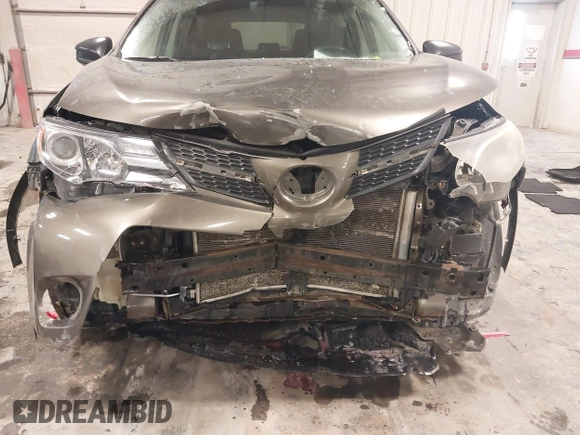 2014 Toyota RAV4 LE with VIN 2T3BFREV3EW140059, listed as a IAAI auction lot 41613214 with 168,165 mi miles and . Bid and sale history available at DreamBid. Image 6.
