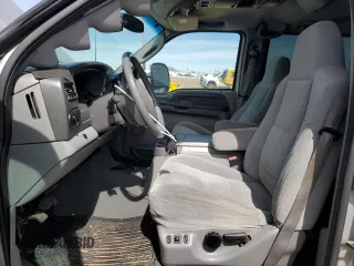 2003 Ford Excursion XLT with VIN 1FMSU41F63EA91902, listed as a Copart auction lot 50098155 with 252,972 mi miles and Salvage title. Bid and sale history available at DreamBid. Image 7.