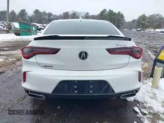 2022 Acura TLX w/A-Spec Package with VIN 19UUB5F55NA003443, listed as a IAAI auction lot 41527838 with 8,134 mi miles and . Bid and sale history available at DreamBid. Image 16.
