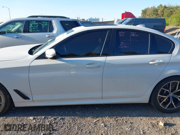 2023 BMW 5 Series M550i xDrive with VIN WBA13BK04PCL88909, listed as a IAAI auction lot 42045994 with 27,729 mi miles and . Bid and sale history available at DreamBid. Image 15.