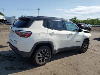 2019 Jeep Compass Trailhawk with VIN 3C4NJDDBXKT671249, listed as a Copart auction lot 58927225 with Not provided miles and Salvage title. Bid and sale history available at DreamBid. Image 3.