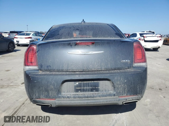 2016 Chrysler 300 S z VIN 2C3CCABG0GH244066, wystawiony jako Copart lot #46618685 z przebiegiem 136 549 mil mil oraz Szkoda całkowita • Salvage title. Historia ofert i sprzedaży dostępna na DreamBid. Obrazek 6.