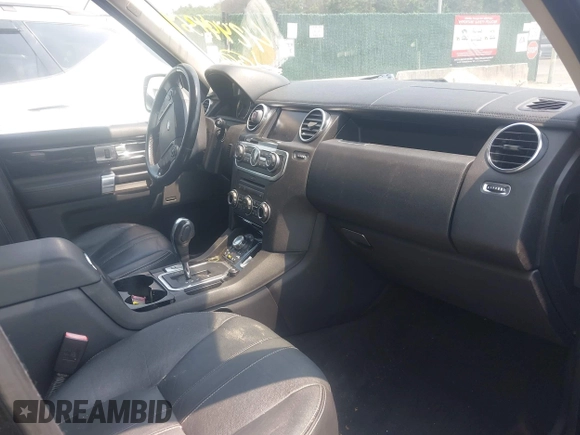 2011 Land Rover LR4 HSE with VIN SALAG2D48BA585537, listed as a IAAI auction lot 42494364 with 121,663 mi miles and . Bid and sale history available at DreamBid. Image 5.
